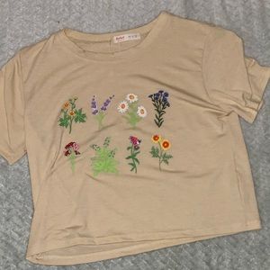 Creme flower T-shirt